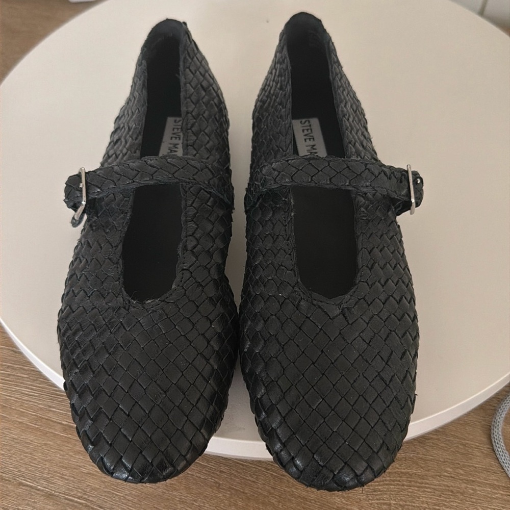 Steve Madden “dreaming” flat